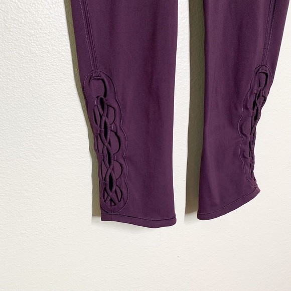 Lululemon Tied To It Crop 21" Black Cherry 6 Leggings Full-On Luxtreme W6AJHS - Picture 3 of 7